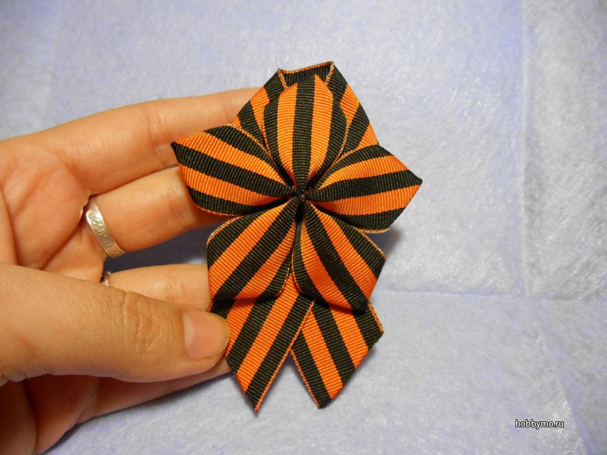 Брошь Звезда из георгиевской ленты