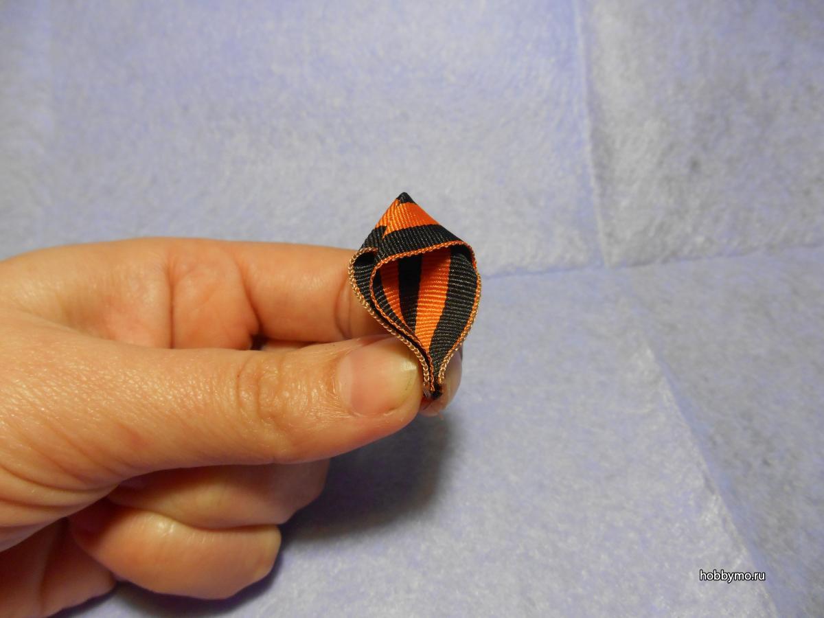 Брошь Звезда из георгиевской ленты